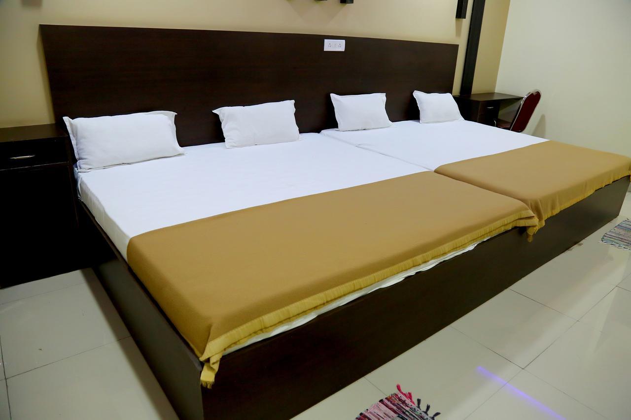Divya Lodge Hyderabad Luaran gambar