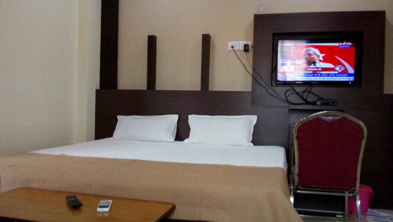 Divya Lodge Hyderabad Luaran gambar